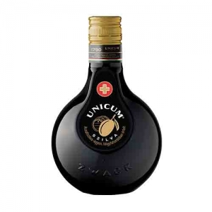 Rượu Unicum Plum Liqueur 0,7 lít