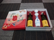 Hộp quà 2 chai rượu Sake Junmai Ginjo Shukon 720ml